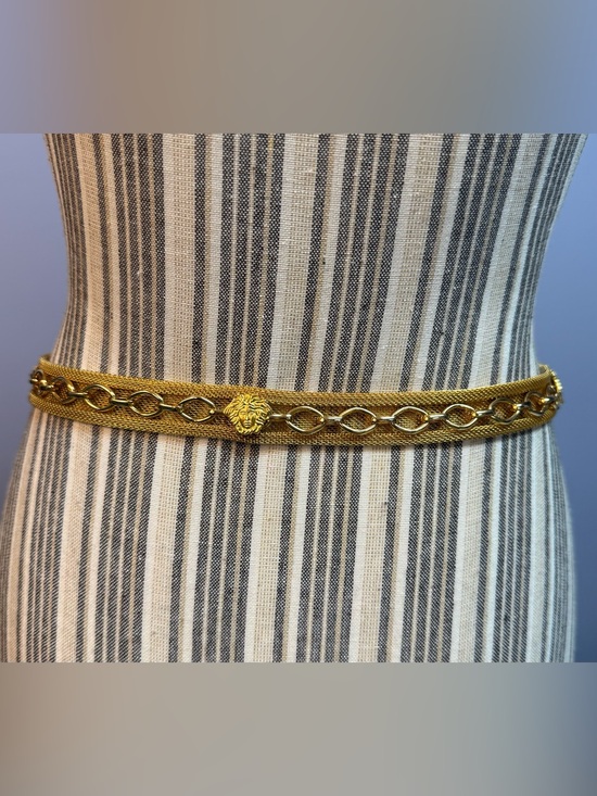 Authentic Vintage Medusa Versace Gold plated Medallion Chain Belt - Designer main image 12